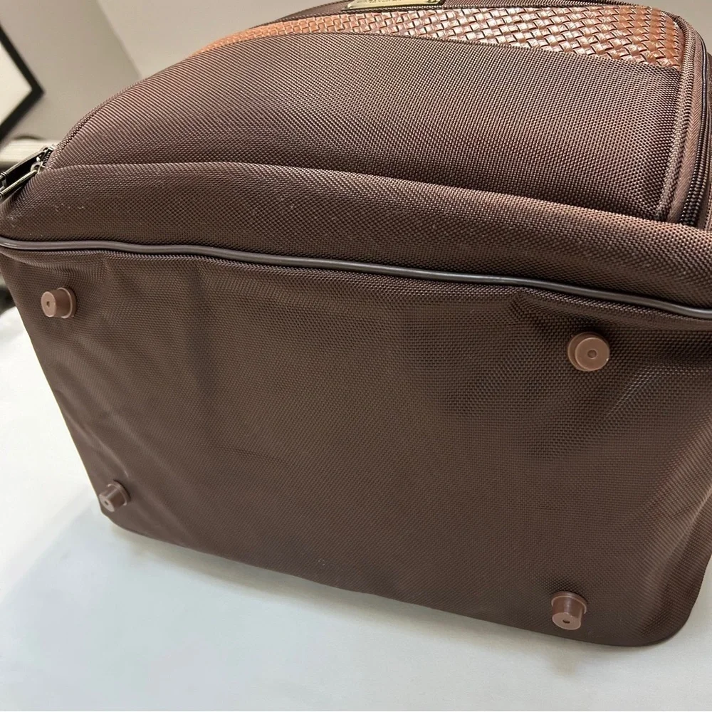 Caribbean Joe 16 Inch Weekend Gadget Bag, Chocolate Brown